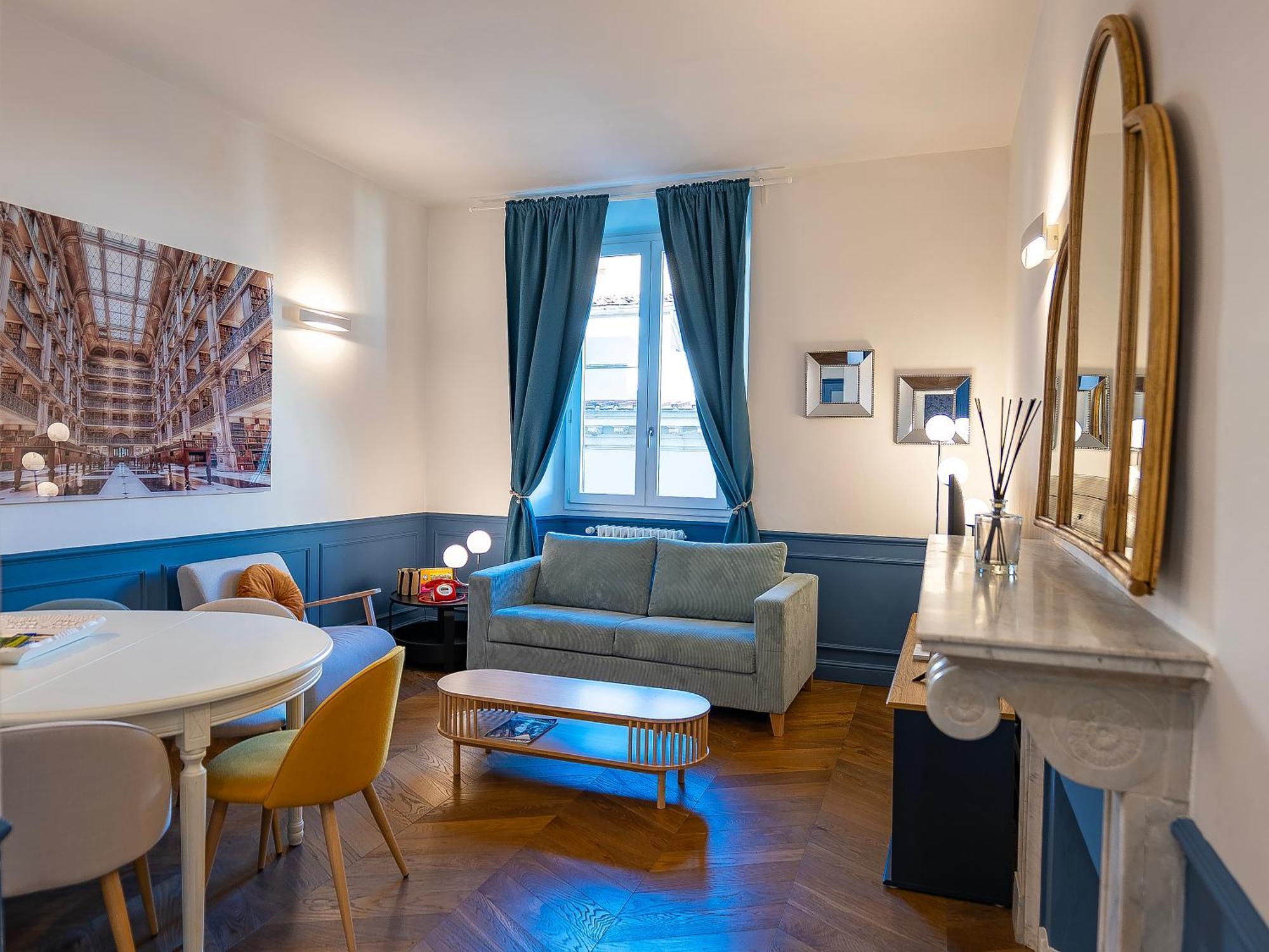 Apartment Four Season's Luxury D'art *